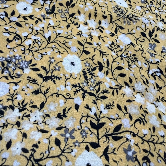 NWOT LOFT GOLD YELLOW MUSTARD FLORAL DAISY TOP LONG SLEEVES. top - Picture 3 of 7